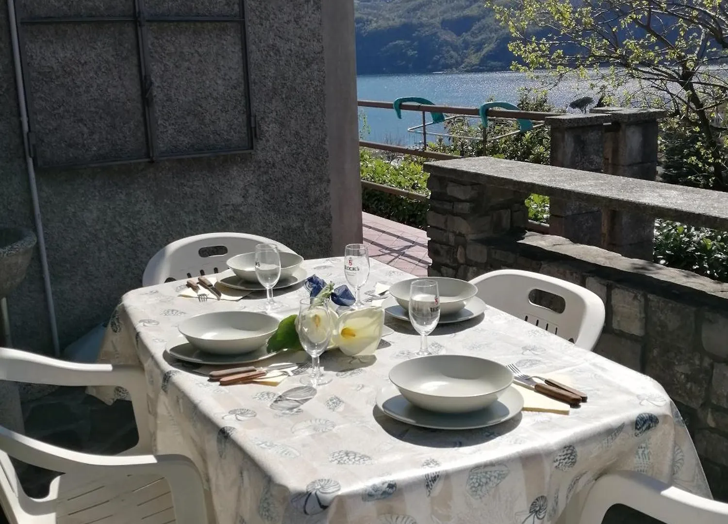 Lake And Guzzi View - Holiday Home Mandello del Lario Italy