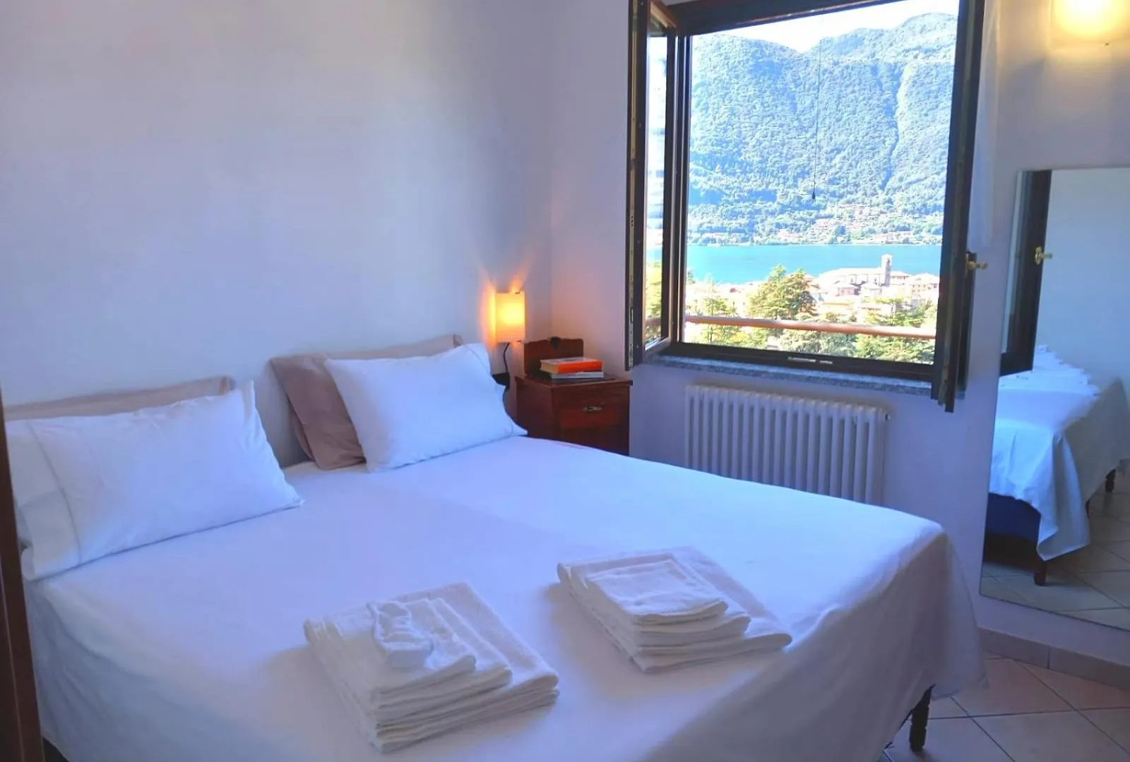 Lake And Guzzi View - Holiday Home Mandello del Lario Italy